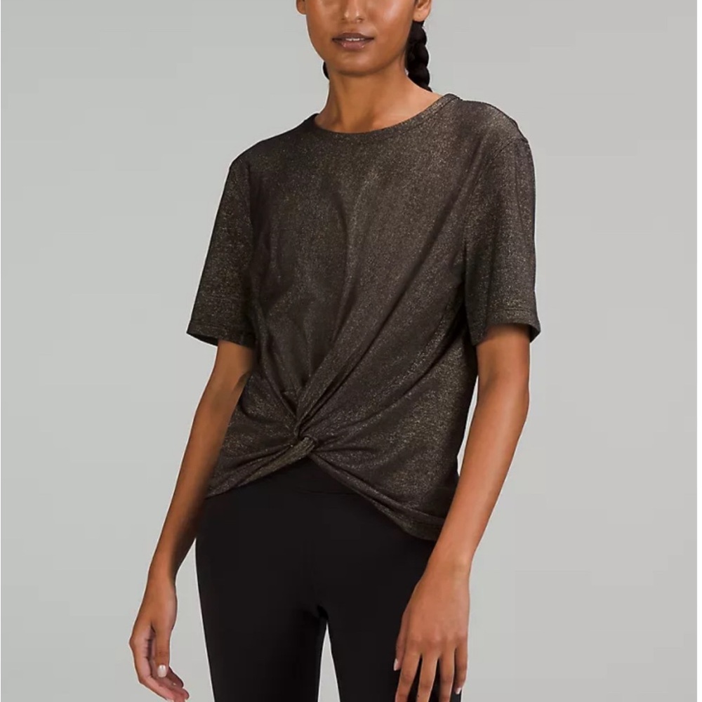 Lululemon crescent t-shirt